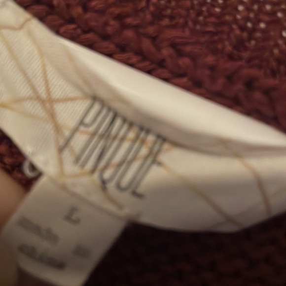 Pinque sweater size large - Picture 2 of 3